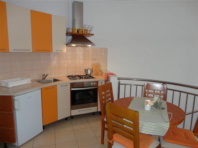 Apartments Sljuka Pirovac Bagian luar foto