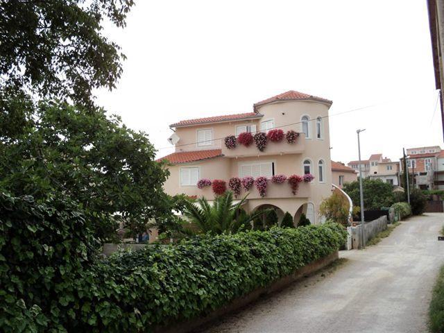 Apartments Sljuka Pirovac Bagian luar foto